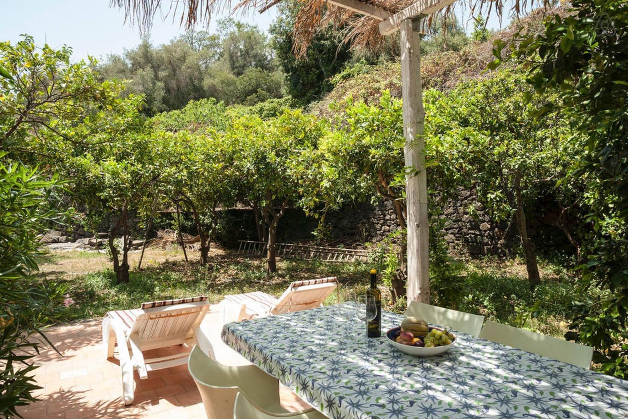 Come In Sicily La Pietra Monaca Apartment Acireale Room photo
