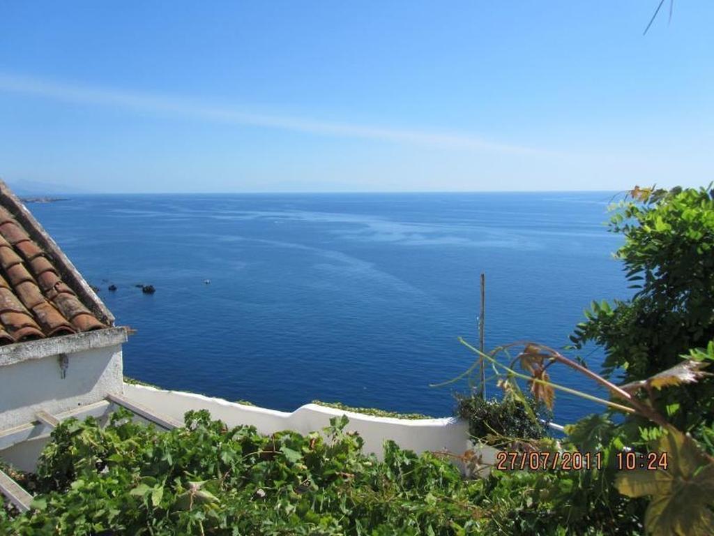Come In Sicily La Pietra Monaca Apartment Acireale Room photo